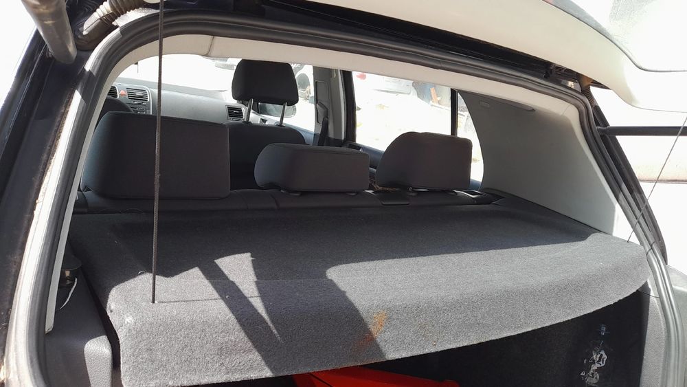 Chapeleira / tampo da mala VOLKSWAGEN Golf V (1K1)