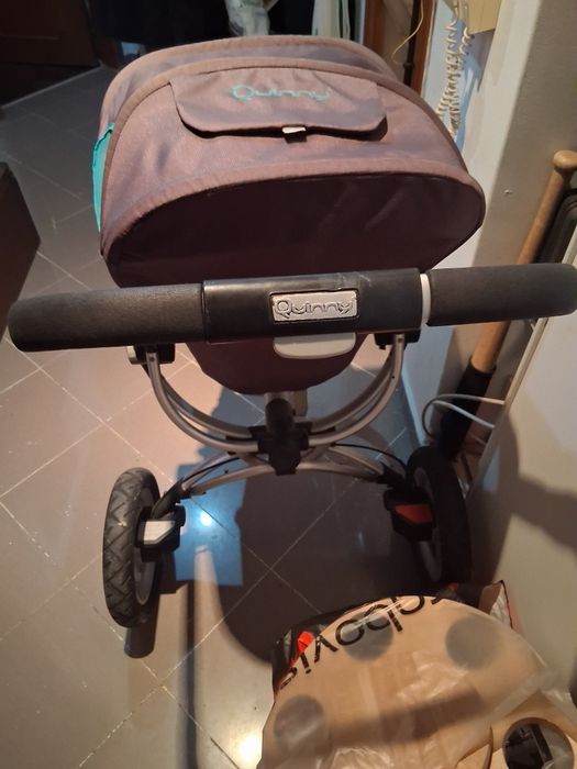 Carrinho de bebé Quinny