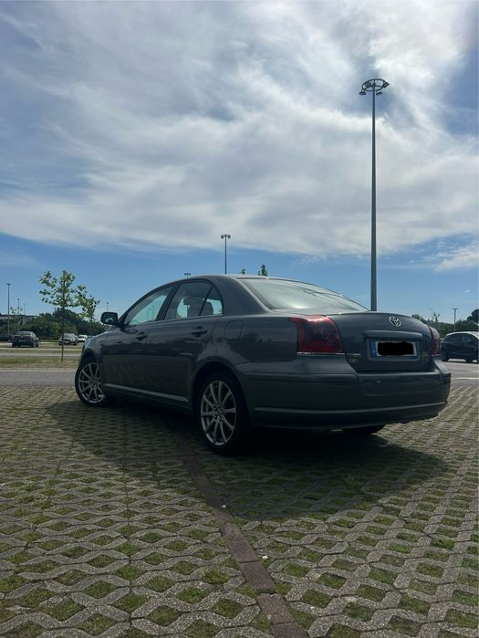 Toyota avensis 2.0 D4d