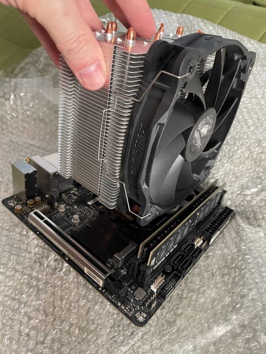 i7-8086K + DDR4 16GBx2 + マザーボード i7 8086k - Купити електроніку - Ціни на OLX.ua