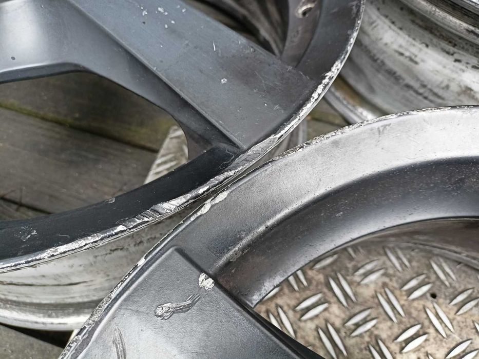 Felgi aluminiowe 16cali Audi A3 A6 Seat Leon Skoda Octavia VW Z180