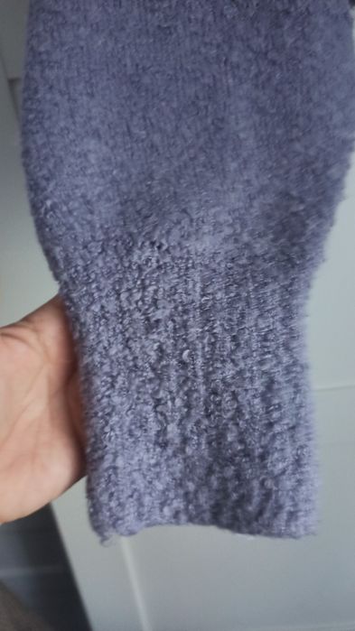 Liliowy sweterek firmy Monki roz. M