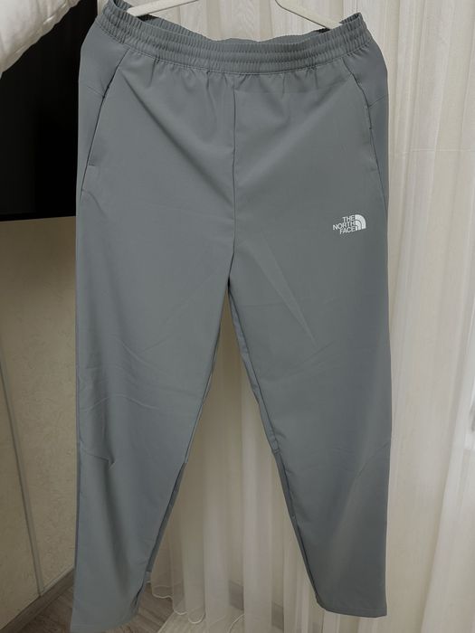 Дуже гарні та легкі штани на літо, the north face