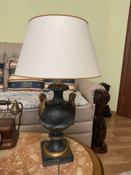 Лампа на стольна Італія