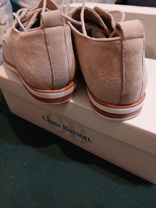 Jasne półbuty Clara Barson rozmiar 38