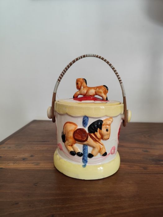 Raro Cookie Jar Tilso Japan