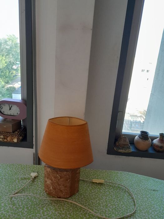 Vendo Candeeiro muito bonito como novo