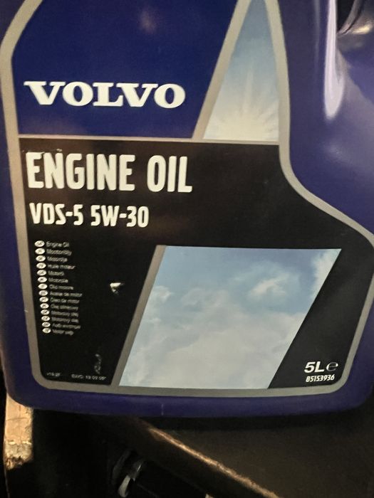 Sprzedam olej volvo VDS-5 5w30