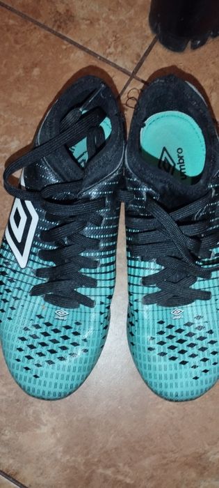 Продам дитячі бутси