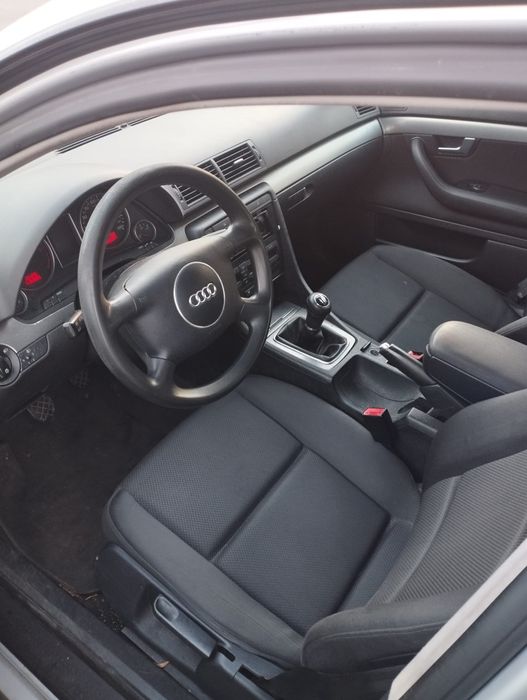 Автомобіль Ауди А4