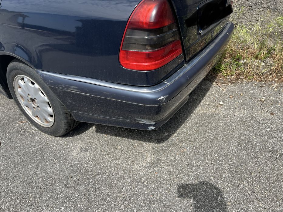 Mercedes C 180 gasolina.