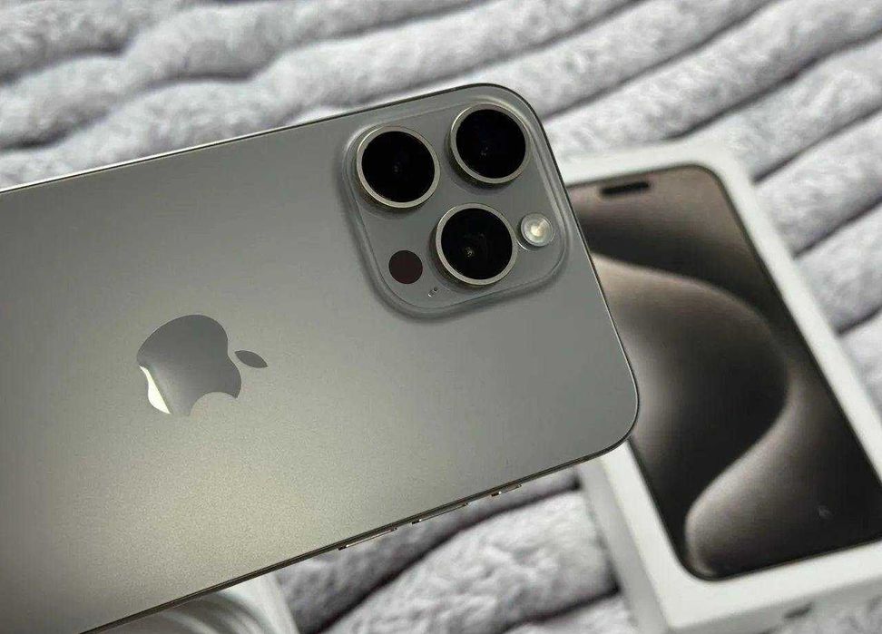 iPhone 15 Pro Max, 256 ГБ