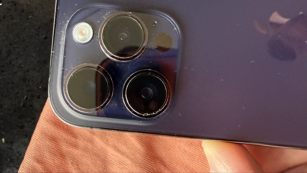 Iphon 14 pro max , 256 mb e -sim
