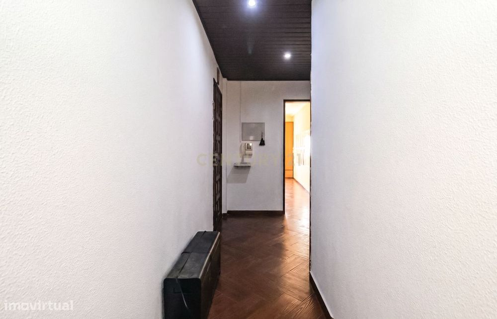 T3 c/ 121m2 e vista deslumbrante sobre o rio Sado + Sótão Remodelado d