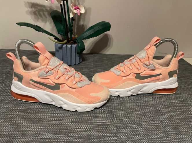 Buty NIKE AIR MAX 270 REACT ,damskie ,Rozmiar 35, stan bdb.