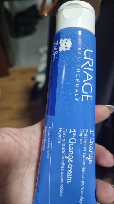 1o creme muda fraldas bebé