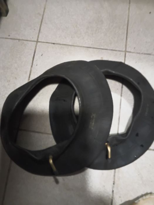 Продам 2 камеры  для садовых тачек 4.00-8