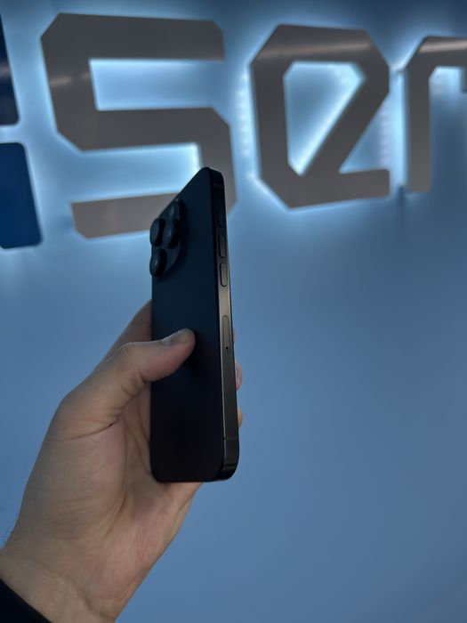iPhone 16 PRO 128 GB BATERIA 98% GWARANCJA 12 miesiecy !!!