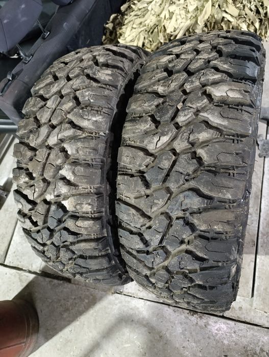 Пара грязевой резины LT285/65 r18 Roadcruza