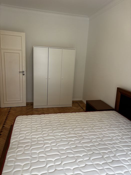 Quarto  de casal  com varanda  na amadora
