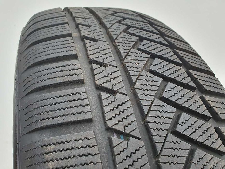 1x Opona zimowa 255/50/20 CONTINENTAL W.C. TS850P SUV - 109V XL 8.5mm