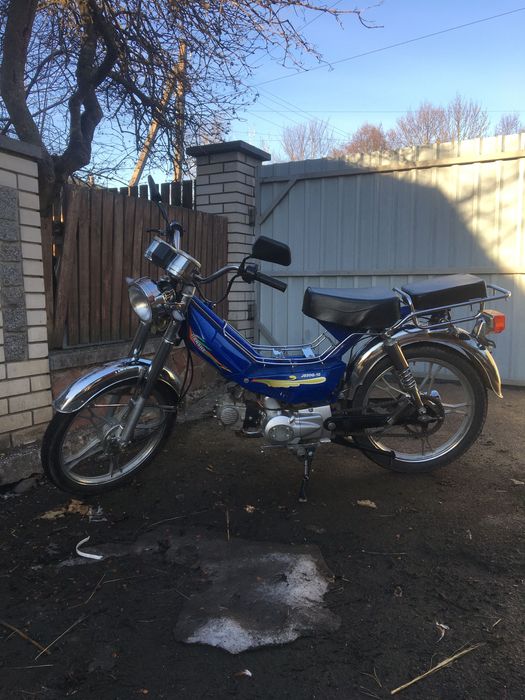 Дельта майже новий