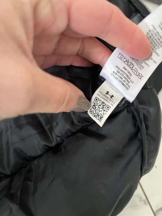 Kurtka Under Armour YMD  137/149 cm