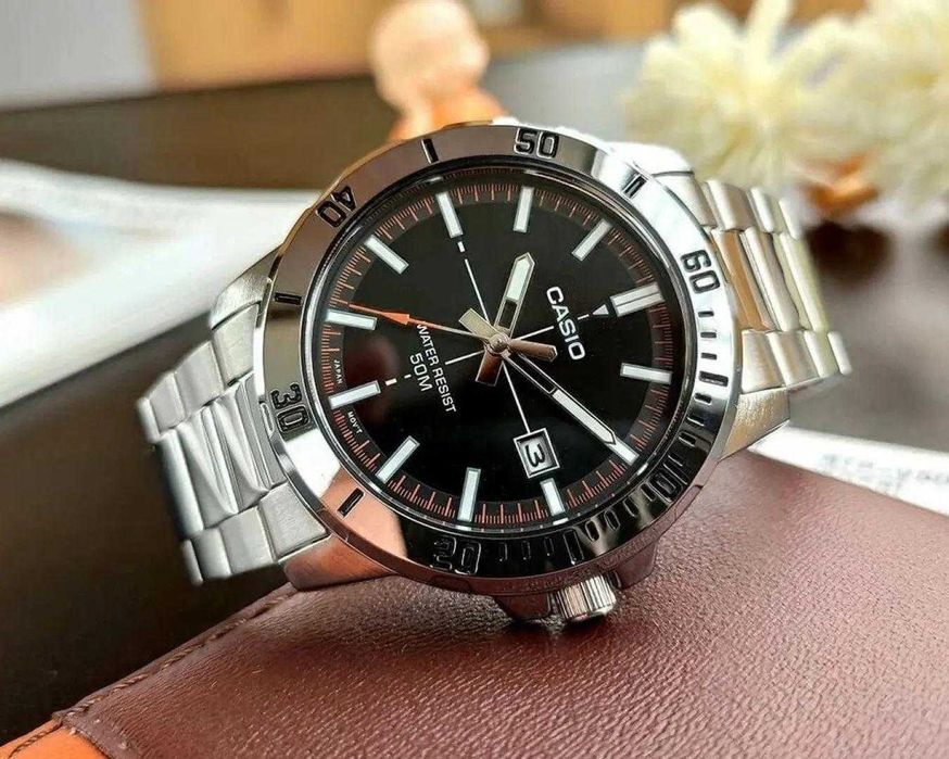 Масивний чоловічий годинник Casio MTP-VD01D-1E2 Спортивний Касіо Дайвер
