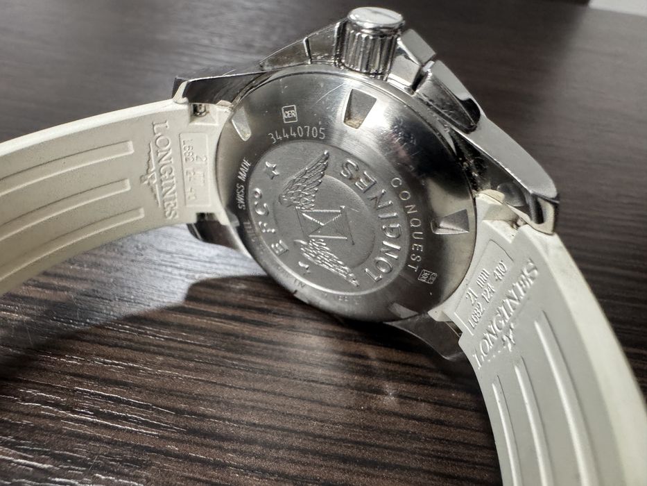 Оригінальний годинник  Longines Conquest Chronograph