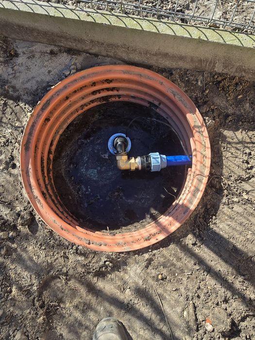 Wiercenie studni. Studnie głębinowe.