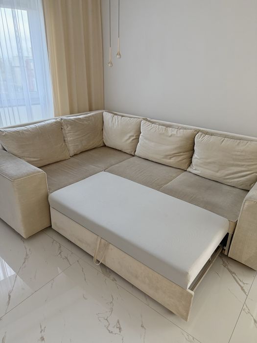 Narożnik jasny beż z funkcją spania