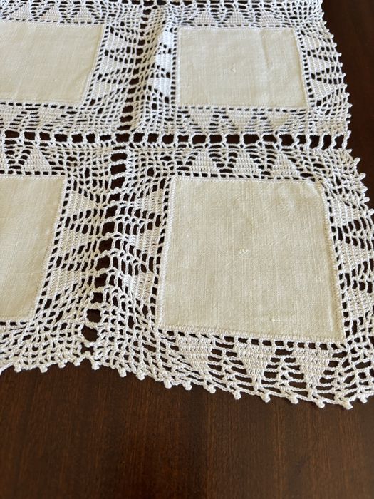 Pano em renda e linho