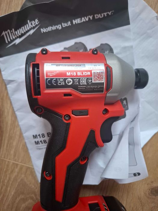 Zakrętarka Milwaukee +5ah bateria +Gratis zestaw bitow