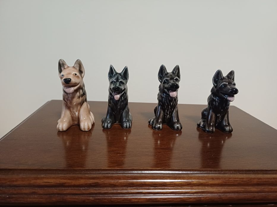 Figurka pies  4szt Owczarek Niemiecki   Kuka Wojciech Rydz PRL