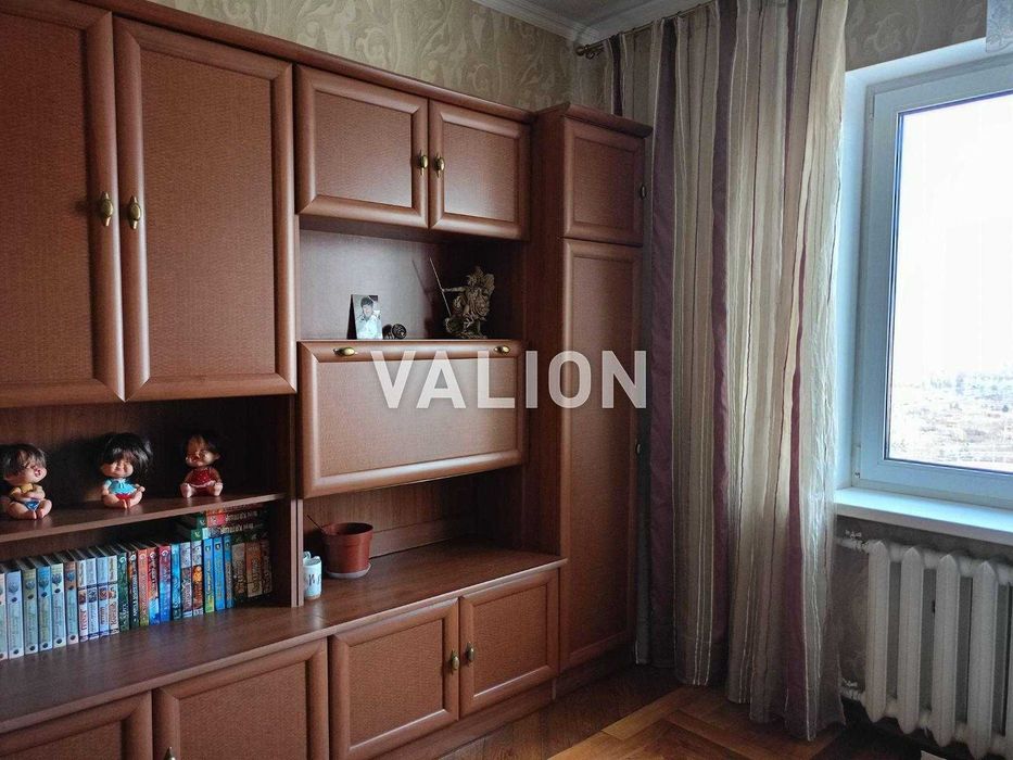 Продам 4-х кім. 114 м.кв. , мкр. Троєщина р-н, вул. Данькевича, 8