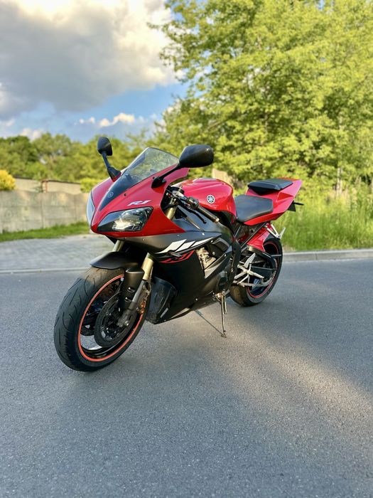 Yamaha R1 RN09 2002r