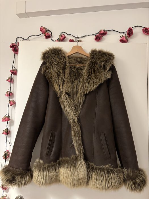 Kożuch damski z kapturem