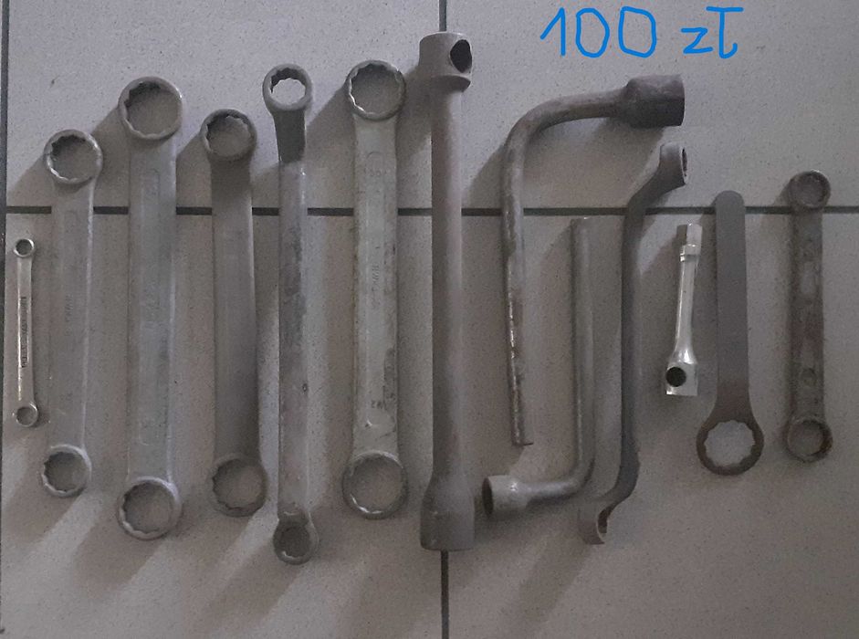 Klucze płaskie i oczkowe (ok 56 szt.) klucze nasadowe PRL (4 zestawy)