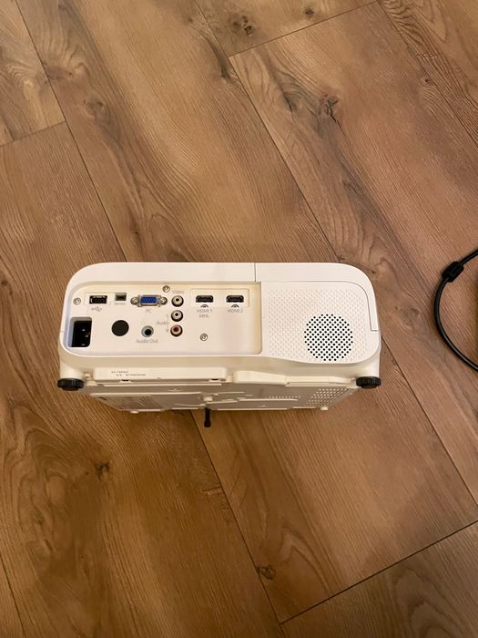 Rzutnik EPSON EH-TW5300