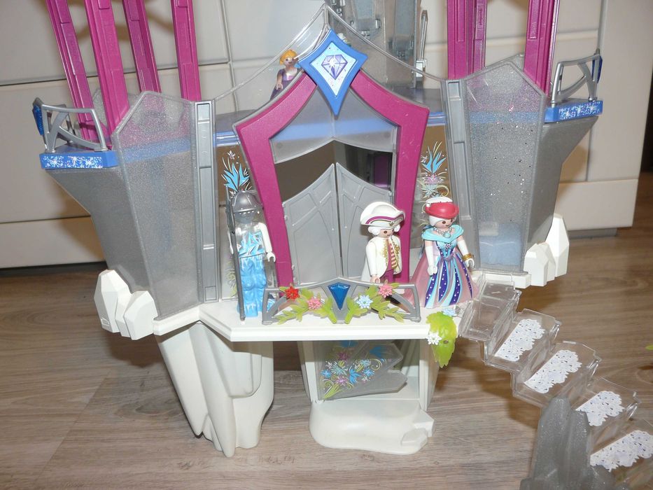 Playmobil duży pałac księżniczek.
