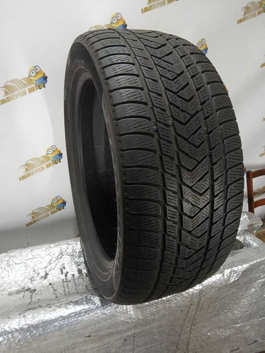 Шина Pirelli 285/45R21. 1шт. Runflat Зима Розпаровка 2021р. (0531)