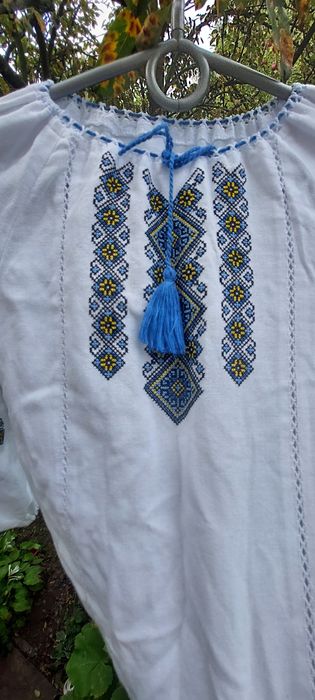 Вишиванка на принцесу, 128-134