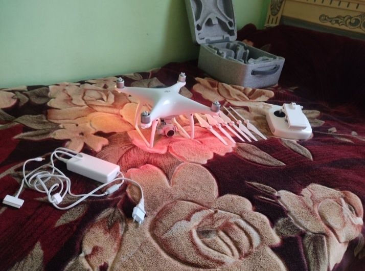 Dji phantom 4 в хорошому стані