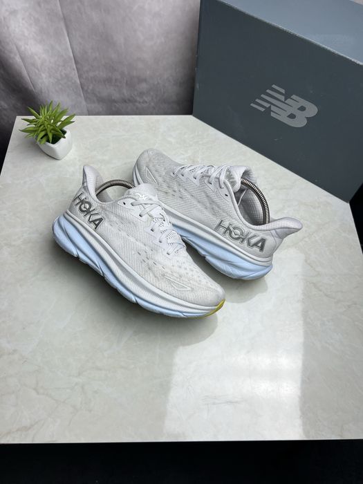Кросівки Hoka Clifton 9 Розмір 41 Original Взуття