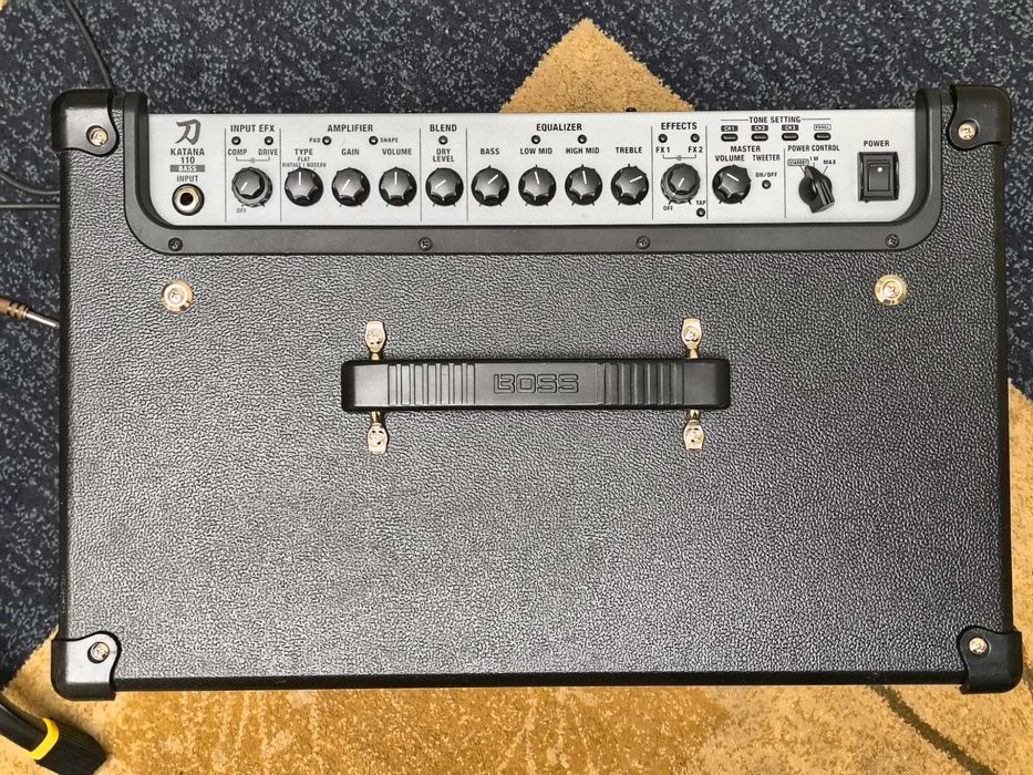 Piec Combo Boss KTN-110B KATANA BASS 110, bluetooth, footswitch.