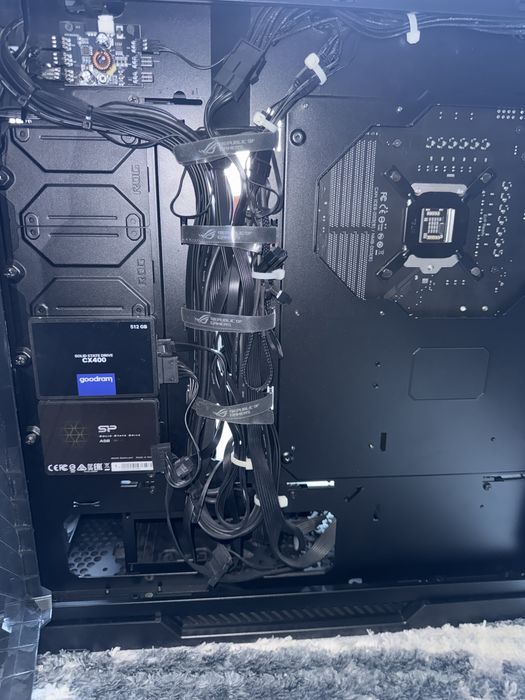 Komputer Gamingowy i7-11700KF / RTX 3070 / 32GB RAM / AIO 360