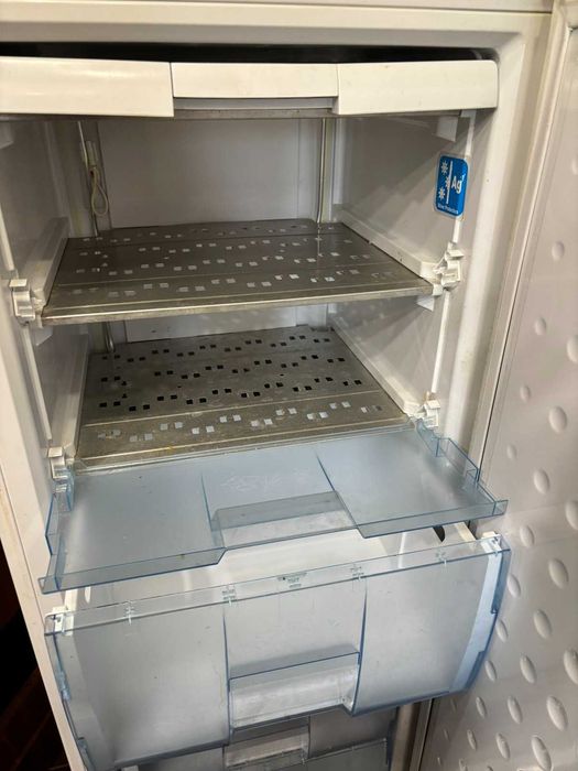 морозильна камера BEKO