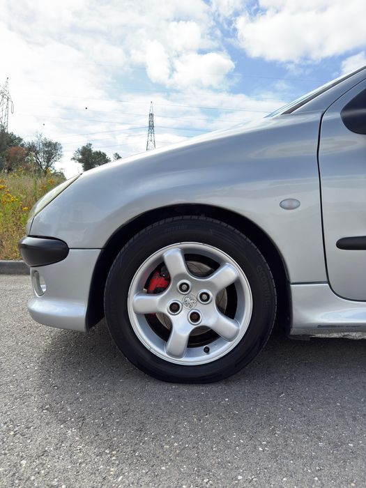 Peugeot 206 GTI 1.6 16v 02/2001