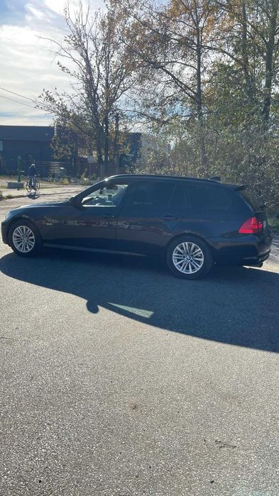 BMW 320i Panorama dach.