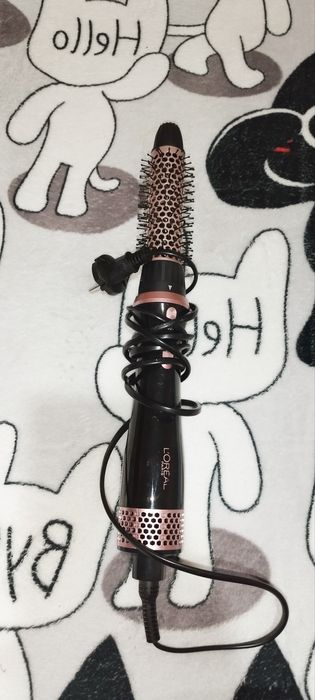 Продам фен с росческой, Лореаль.